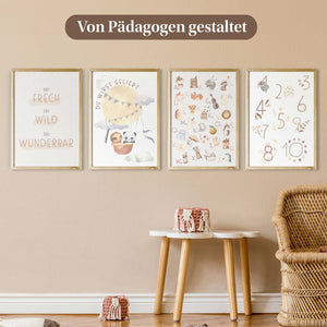 Vier von Pädagogen gestaltete Kinderzimmerposter mit motivierendem Spruch, Luftballon-, Alphabet- und Zahlenmotiven, ideal zur Dekoration und Förderung.